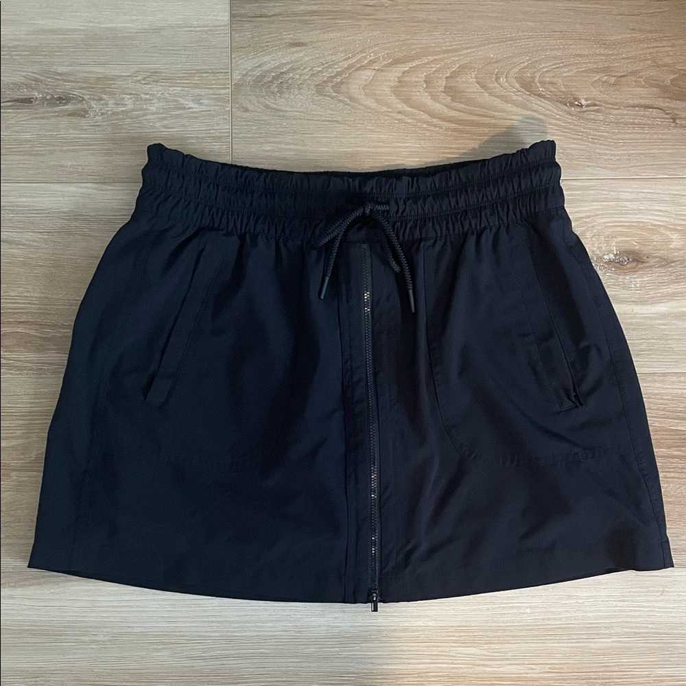 Athleta Black Athletic Skirt with Drawstring size 10